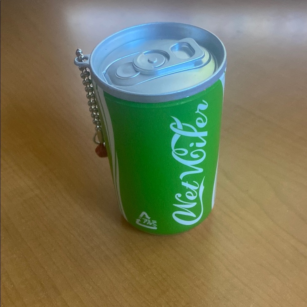 Mini Lime Green Soda Pop Can Wet Wipes Keychain NWOT